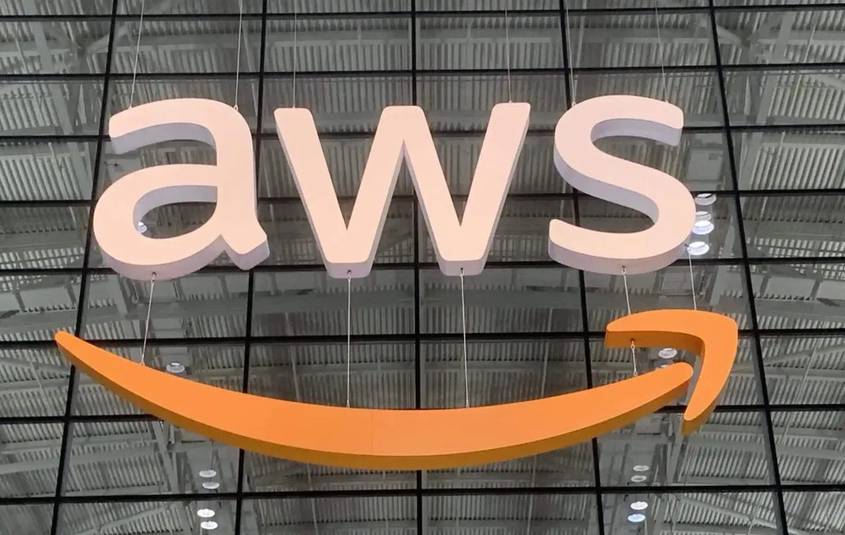 Capa: Certificação AWS SAA-C02: Baixar Curso Solutions Architect Completo