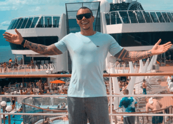 João Lima, instrutor do curso Recrutador 24 Horas, demonstrando estratégias de recrutamento online.