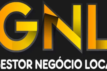 Léo Junckes apresentando o NL EXPERIENCE 2022 sobre tráfego pago e agências digitais