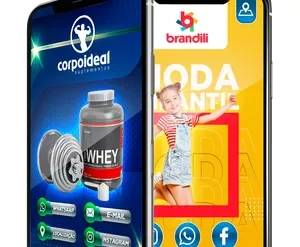 Aluno aprendendo a criar cartão digital interativo em curso online