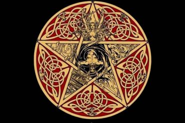 Capa do Curso Magia e Bruxaria Natural de Aline Dríade, com elementos naturais e místicos.