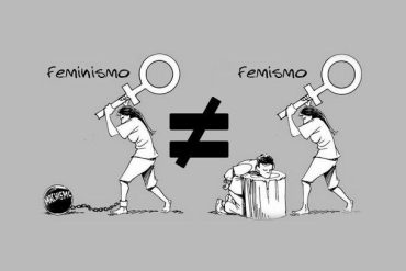 Estudante focado em computador, aprendendo sobre marketing digital e estratégias de WhatsApp.