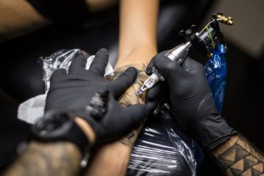 Curso Tatuadores de Sucesso Renata Jardim - Arte e Técnicas de Tatuagem