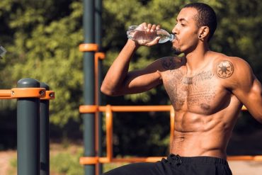 Capa do curso BTFIT 15 MAX em formato digital com ícones de fitness