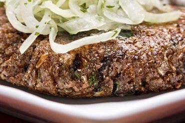 Capas do curso "Refeições Veganas Para o Verão" de Luana Budel com alimentos frescos e coloridos