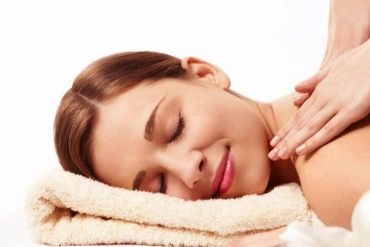 Curso de Massagem Relaxante Anti-Stress de Thiago Nishida