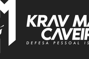 Instrutor demonstrando técnica de Krav Maga Caveira em ação, focando em defesa pessoal.