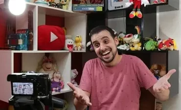 Diego Rox ensinando a ser YouTuber, curso completo de como alcançar 1 milhão de inscritos no YouTube e viver da internet.