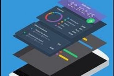 Desenvolvedor utilizando React Native para criar aplicativos mobile no curso Dev Samurai de Felipe Fontoura