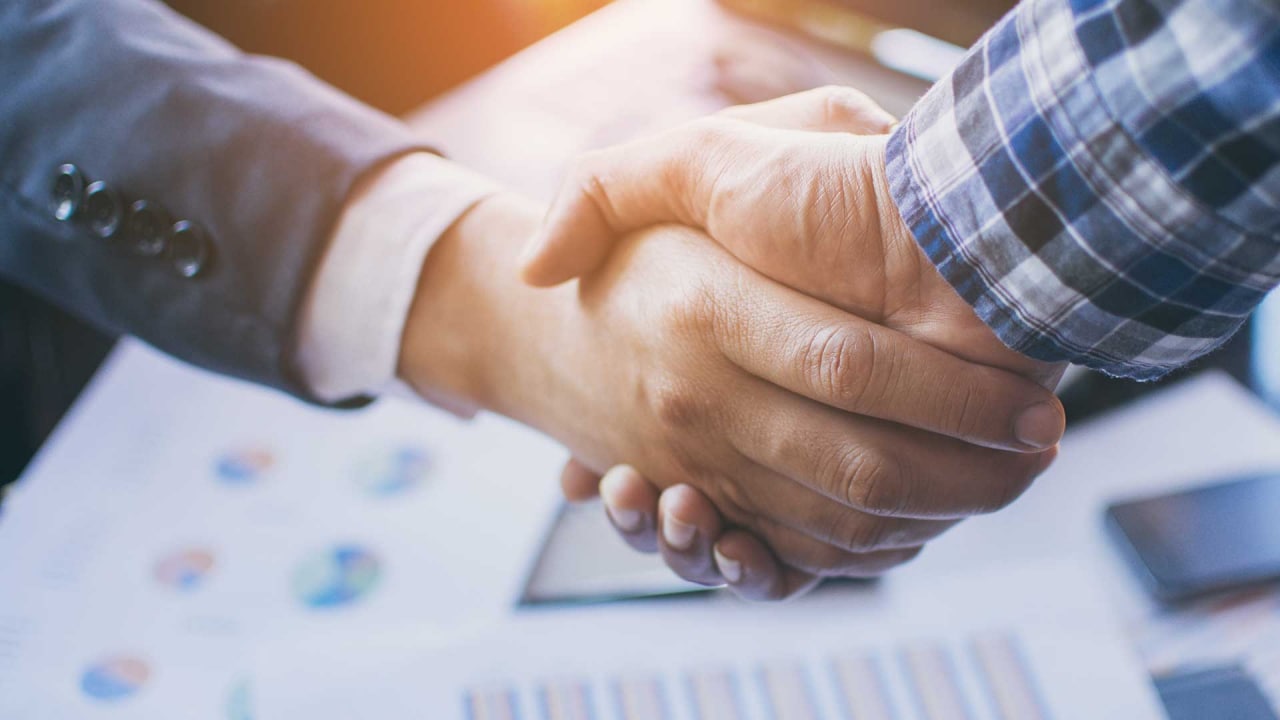 Capa do curso Dr. Vendas de Sergio Ricardo Rocha com download disponível.