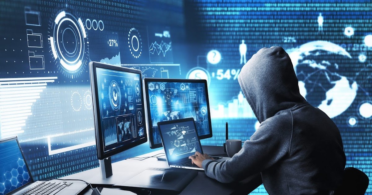 Capa do curso Análise Forense de Sistemas Clavis com ícones de investigação digital.