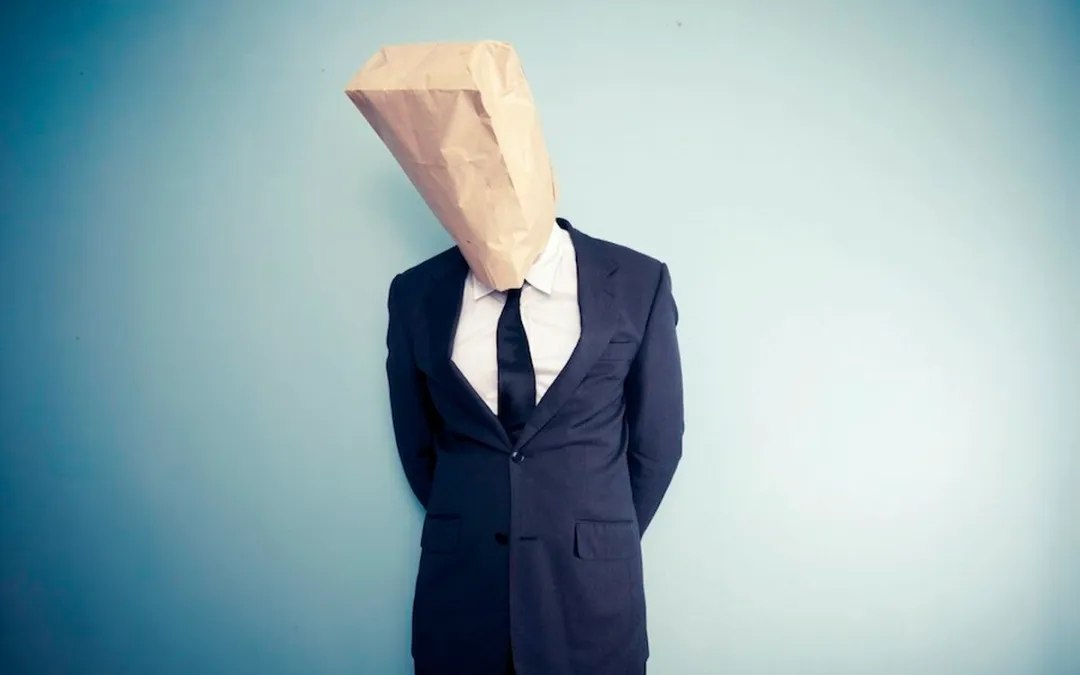 Capa do curso Vencendo a Timidez da Profissas Educação com ícones de comunicação e superação