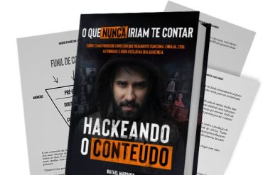 Pessoa trabalhando em um laptop com gráficos de crescimento e elementos de marketing digital ao redor, simbolizando a criação de conteúdo estratégico para vendas.